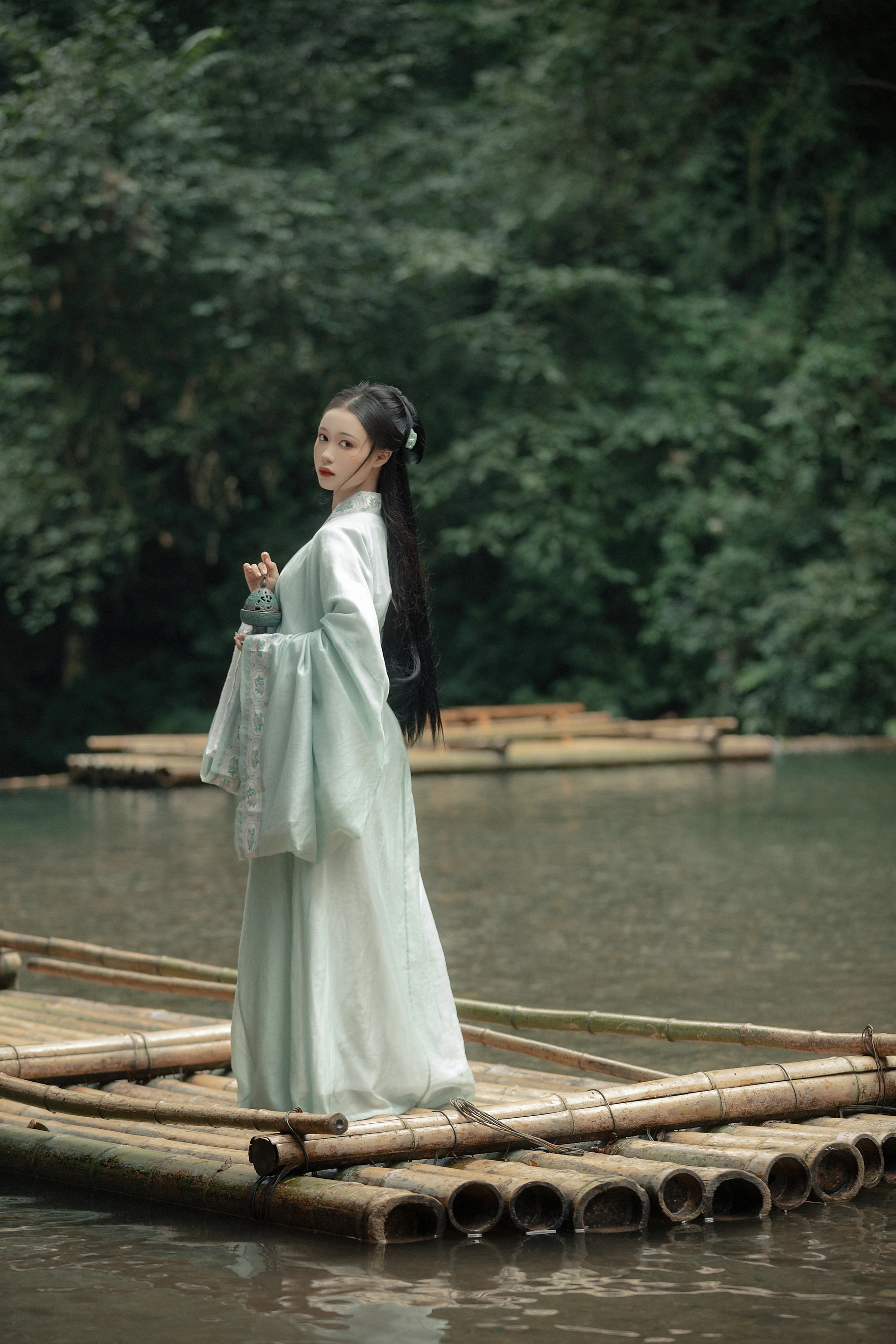 [YITUYU艺图语]2022.08.22 轻舟 梨一依 3